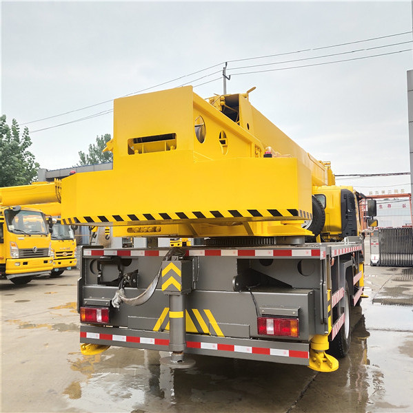 凱捷12噸汽車(chē)吊