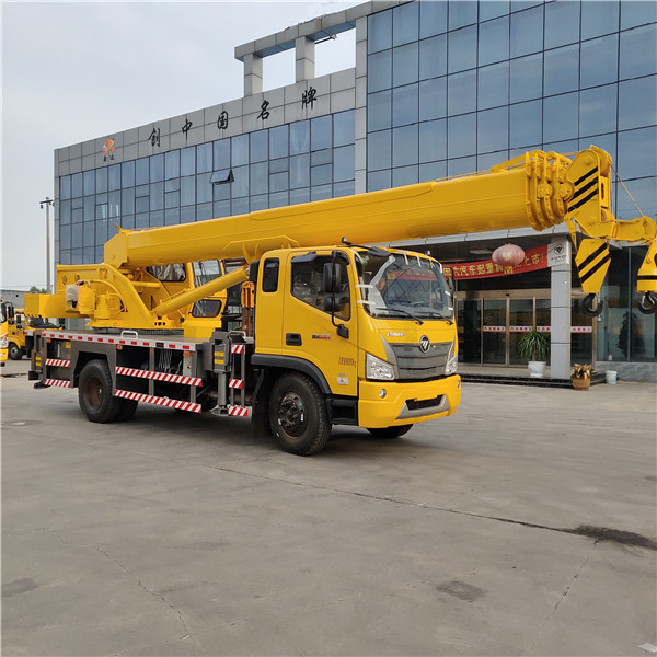 國六福田12噸汽車(chē)吊