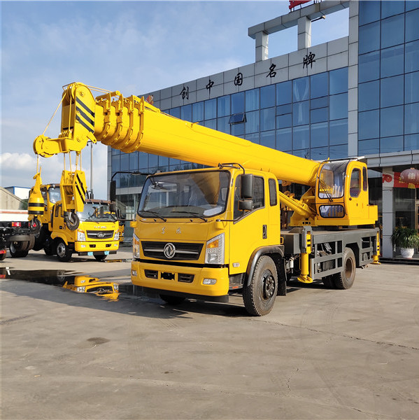 東風(fēng)12噸汽車(chē)吊