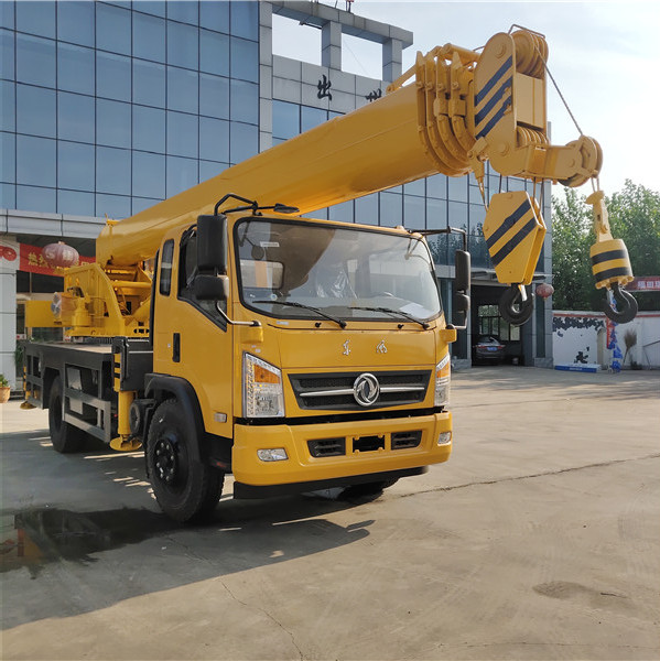 東風(fēng)12噸汽車(chē)吊
