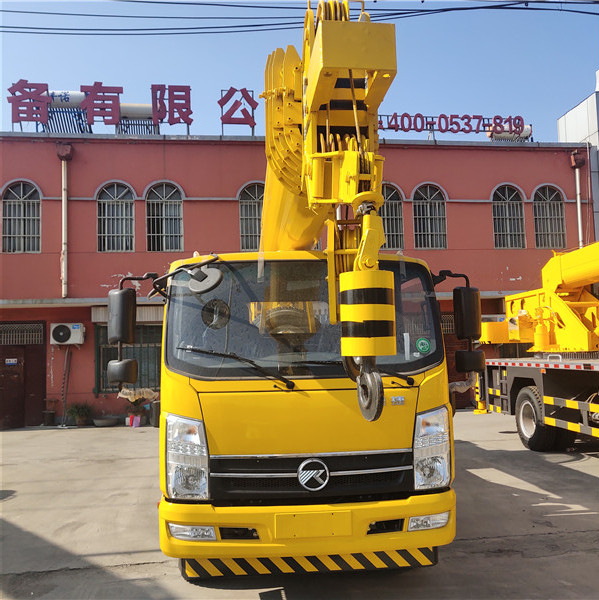 國六凱馬10噸汽車(chē)吊
