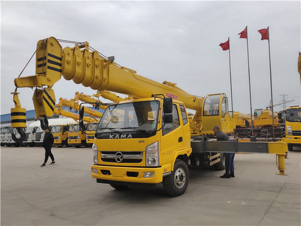國五凱馬10噸汽車(chē)吊