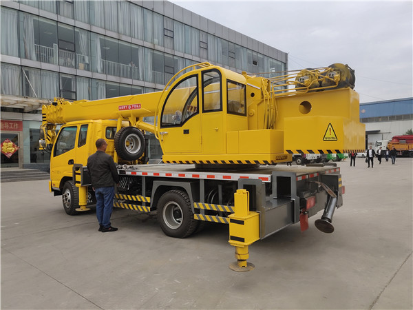 國五凱馬10噸汽車(chē)吊