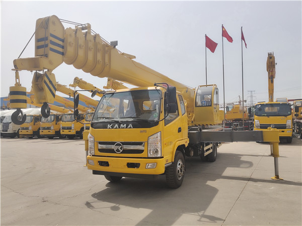 國五凱馬10噸汽車(chē)吊
